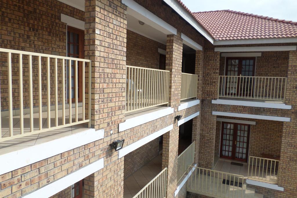 Country Link Guest Lodge Komatipoort Exterior foto