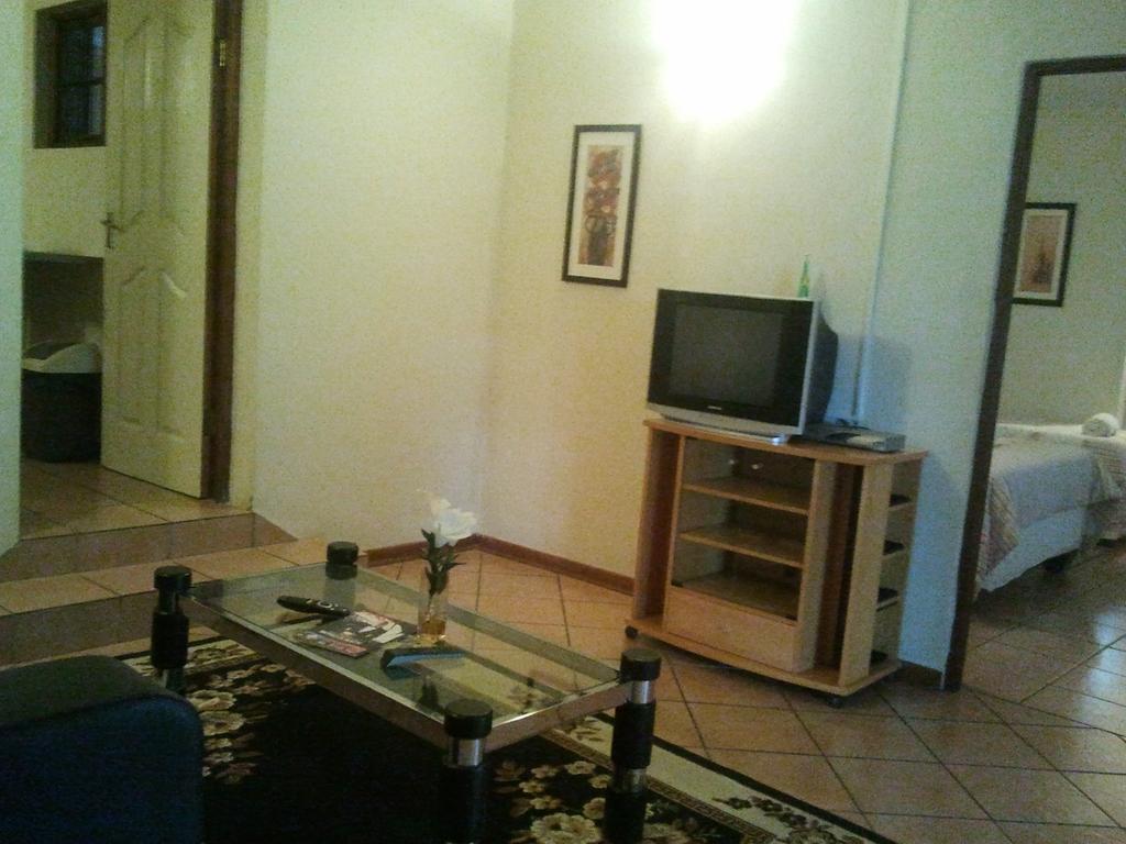 Country Link Guest Lodge Komatipoort Quarto foto